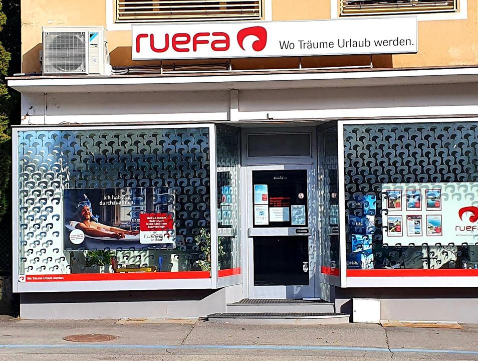 Ruefa Reisen am Neuen Platz