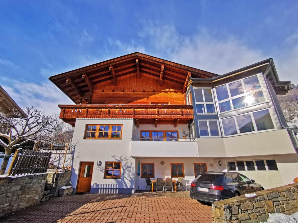 agnes-ruggenthaler-haus-winter-c-bernhard-assmair