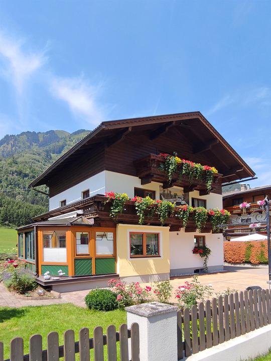 HAUS HUBERTUS