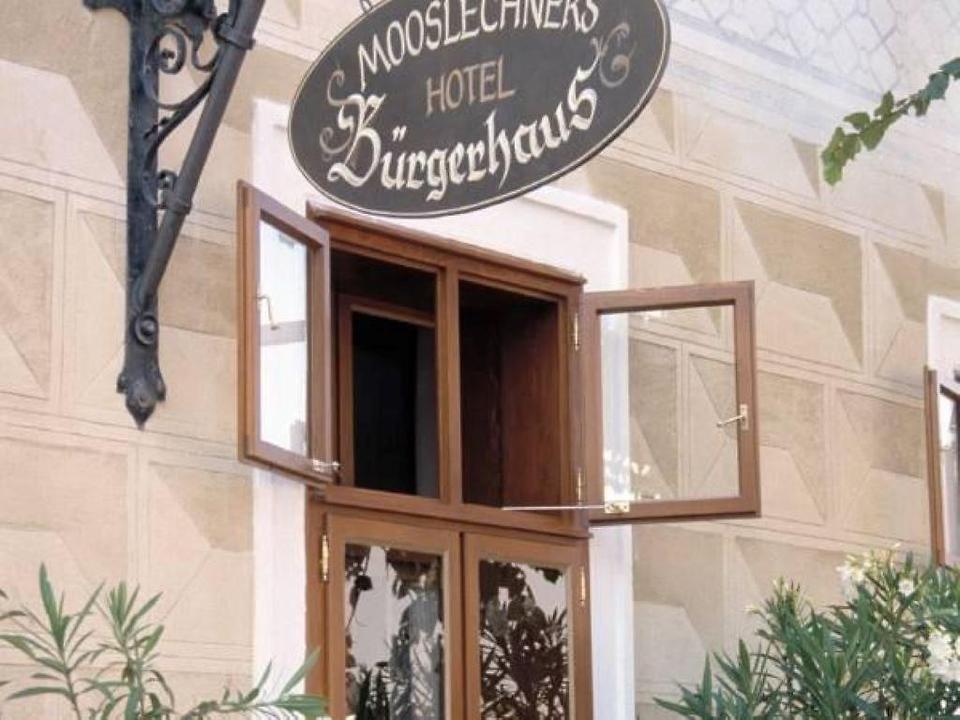 Bürgerhaus Frontfenster