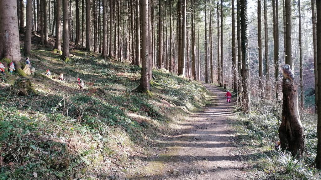 Zwergerlweg2_Tourismusverband_Attersee-Attergau_Asisa_Wiespointner